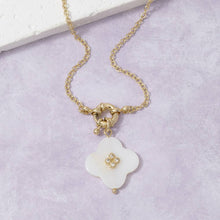 Load image into Gallery viewer, Shell Clover Pendant Necklace With Cz Center