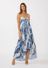 Load image into Gallery viewer, Floral Tiered Maxi Dress