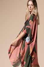 Load image into Gallery viewer, Sweeping Floral Kimono