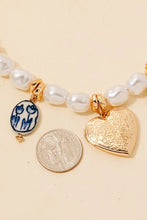Load image into Gallery viewer, Floral Heart Charms Large Pearl Beaded Necklace