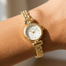 Load image into Gallery viewer, Dainty Round Dial Panther Link Bracelet Watch