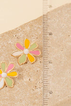 Load image into Gallery viewer, Epoxy Flower Stud Earrings