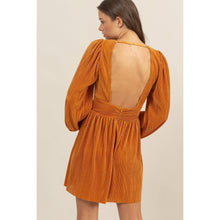 Load image into Gallery viewer, V-neck Pleated Backless Dress