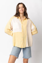 Load image into Gallery viewer, Color Blocked Button-Down Shirt