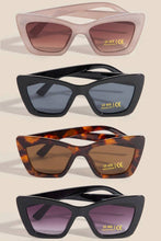 Load image into Gallery viewer, Thick Frame Cat Eye Sunglasses Set