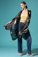 Load image into Gallery viewer, Sweeping Floral Kimono