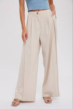 Load image into Gallery viewer, Pintuck Wide Leg Pants