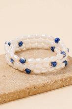 Load image into Gallery viewer, Pearl And Ceramic Floral Beaded Bracelet Set