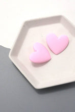 Load image into Gallery viewer, Ombre Heart Studs