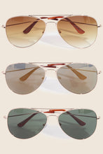 Load image into Gallery viewer, Aviator Sunglasses