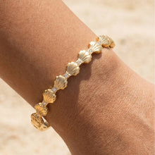 Load image into Gallery viewer, Stainless Steel Seashell Charm Bangle Bracelet