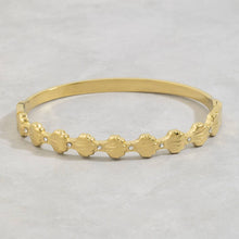 Load image into Gallery viewer, Stainless Steel Seashell Charm Bangle Bracelet