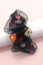 Load image into Gallery viewer, FLOWER EMBROIDERY SCRUNCHIES