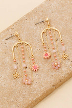 Load image into Gallery viewer, Beaded Flower Earrings