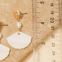 Load image into Gallery viewer, Sea Shell And Pearl Bead Dangle Earrings