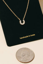 Load image into Gallery viewer, Horseshoe Pendant Necklace