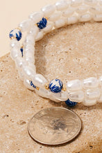 Load image into Gallery viewer, Pearl And Ceramic Floral Beaded Bracelet Set