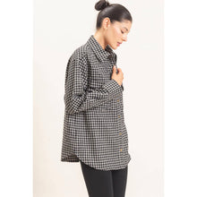 Load image into Gallery viewer, Plaid Button-Up Shirt