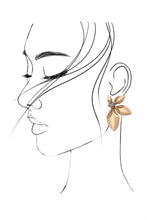 Load image into Gallery viewer, MULIT LEAF WITH RHINSTONE EARRINGS