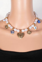 Load image into Gallery viewer, Floral Heart Charms Large Pearl Beaded Necklace
