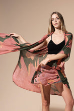 Load image into Gallery viewer, Sweeping Floral Kimono