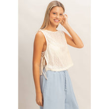 Load image into Gallery viewer, Sleeveless Textured Eyelet Top
