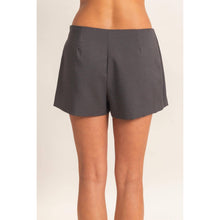 Load image into Gallery viewer, Houndstooth Skort
