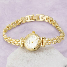 Load image into Gallery viewer, Dainty Round Dial Panther Link Bracelet Watch
