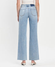 Load image into Gallery viewer, High Rise Raw Hem Wide Leg Jeans
