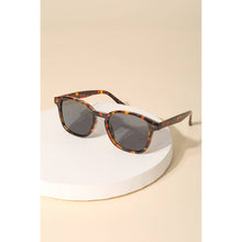 Load image into Gallery viewer, Fashion Sunglasses Set
