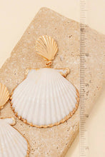 Load image into Gallery viewer, Metallic And Large Shell Dangle Earrings
