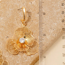 Load image into Gallery viewer, Single Flower Earrings
