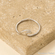 Load image into Gallery viewer, Wave Cutout Adjustable Ring
