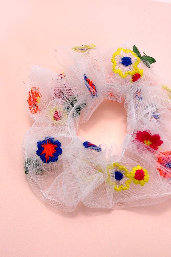 FLOWER EMBROIDERY SCRUNCHIES