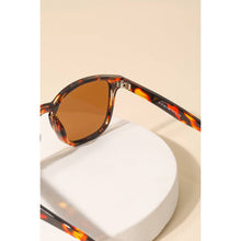 Load image into Gallery viewer, Fashion Sunglasses Set
