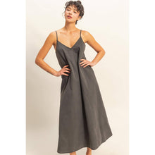 Load image into Gallery viewer, V-Neck Loose Maxi Dress
