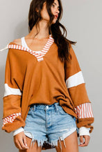 Load image into Gallery viewer, French Terry Knit Color-block Collared Loose Fit Top

