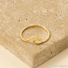 Load image into Gallery viewer, Wave Cutout Adjustable Ring
