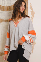 Load image into Gallery viewer, French Terry Knit Color-block Collared Loose Fit Top

