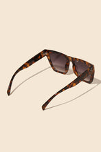 Load image into Gallery viewer, Acetate Frame Assorted Sunglasses Set
