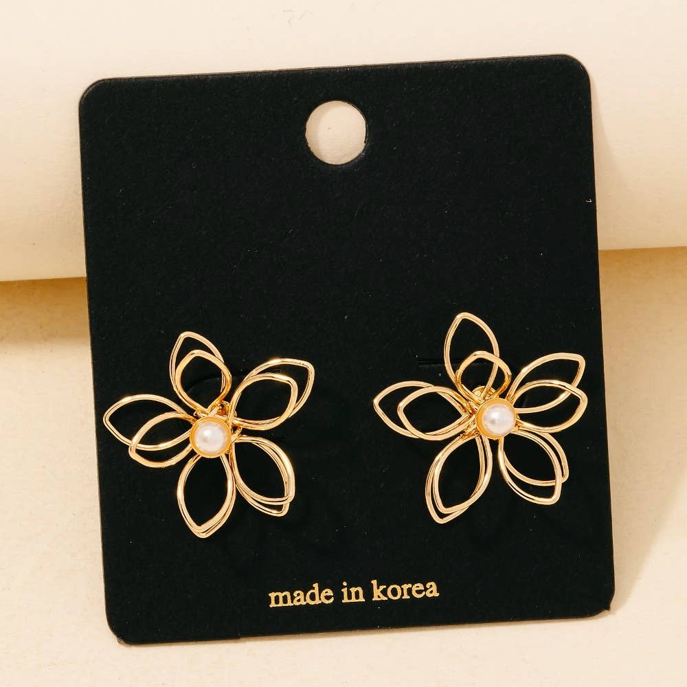 Flower Pearl Stud Earrings