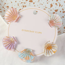 Load image into Gallery viewer, Pearl Shell Hair Mini Claw Clip

