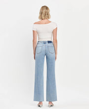 Load image into Gallery viewer, High Rise Raw Hem Wide Leg Jeans
