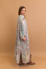 Load image into Gallery viewer, Rodeo Queen Paisley Blossom Stitch Kimono 📿
