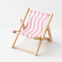 Load image into Gallery viewer, CouldNook Mini Foldable Beach Lounge Chair Phone Stand - Desk Phone
