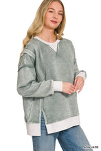 Load image into Gallery viewer, Fleece Acid Washed Contrast Trim Pullover
