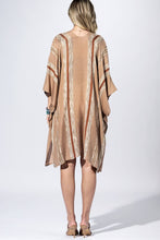 Load image into Gallery viewer, Tan Canyon Border Kimono
