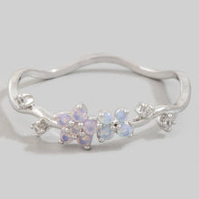 Load image into Gallery viewer, Gold Dipped Cz Wavy Flower Studded Ring
