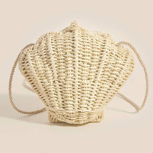Load image into Gallery viewer, Straw Braided Seashell Bag
