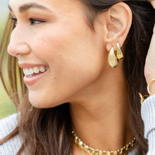 Load image into Gallery viewer, Trending Teardrop Stud Earrings
